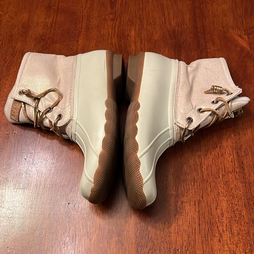 Sperry Beige And Shimmery Pink Duck Boots size 7.5 - Picture 6 of 8